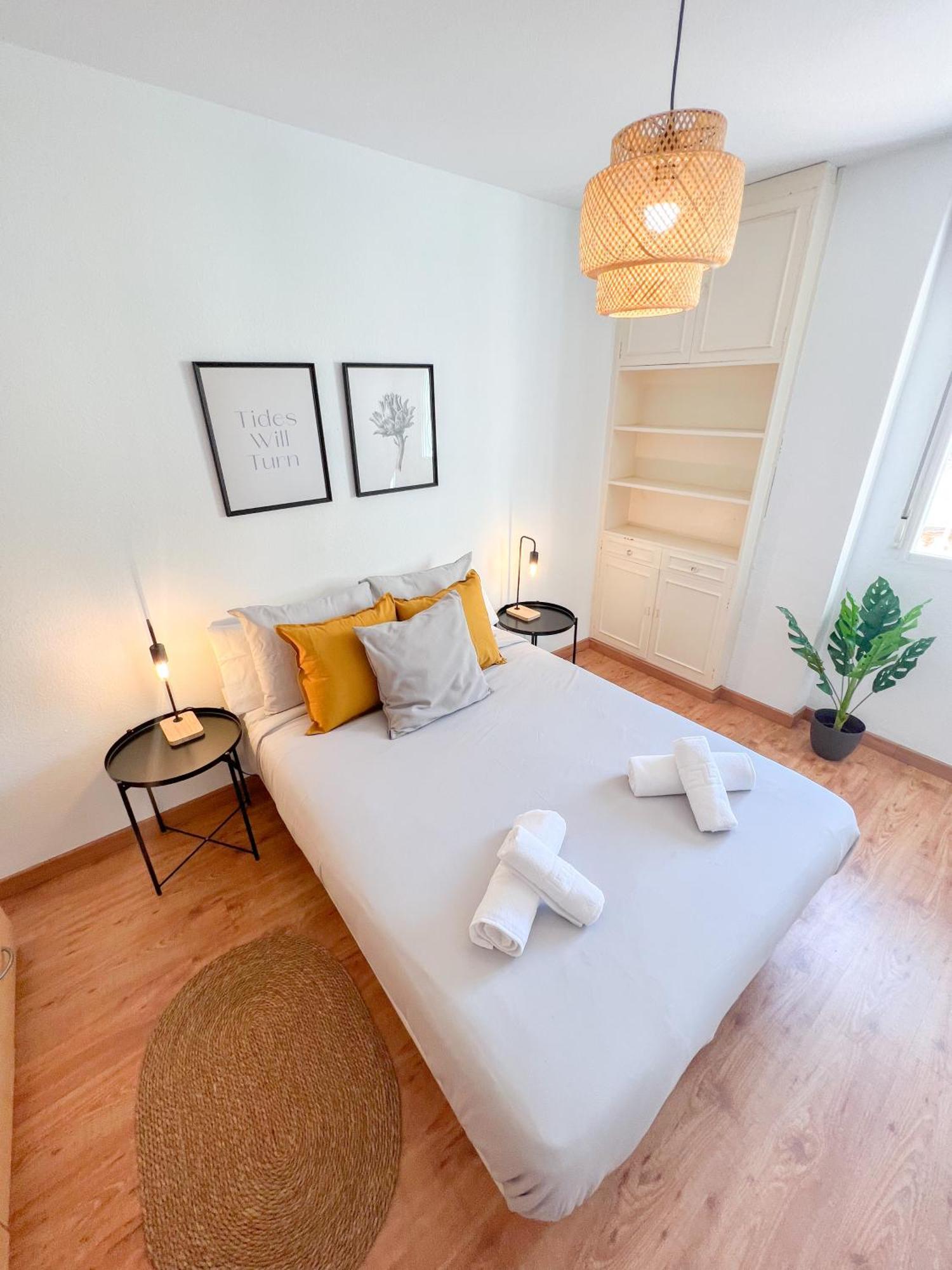 Appartement Large & Cozy Centrally
